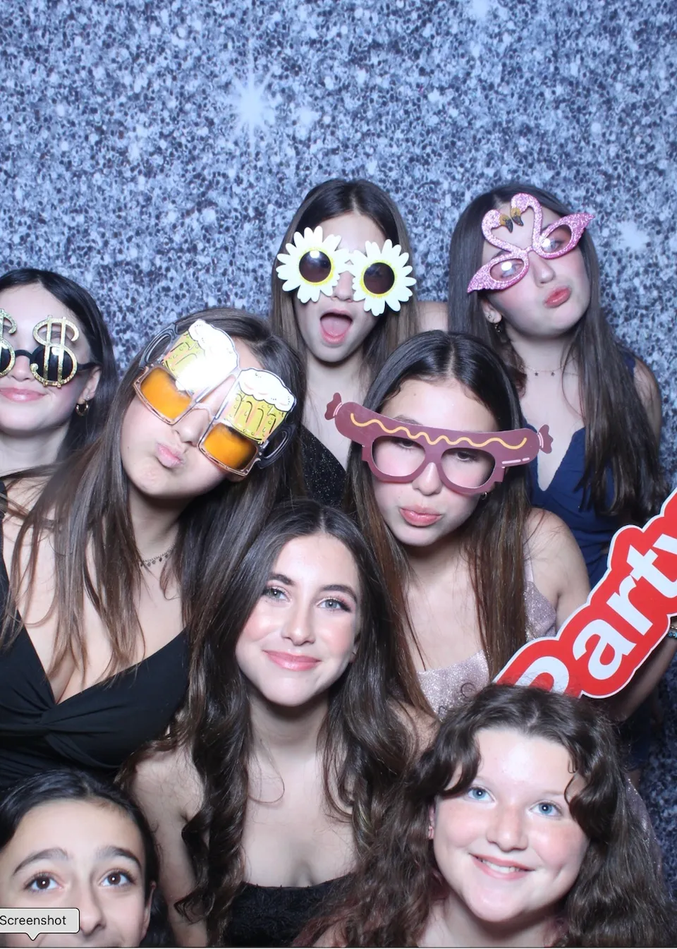 What are the best reasons to rent a photo booth in NYC?
